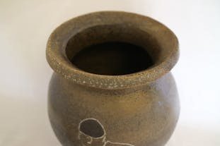 珠洲焼象嵌画壺「かぶ取り」